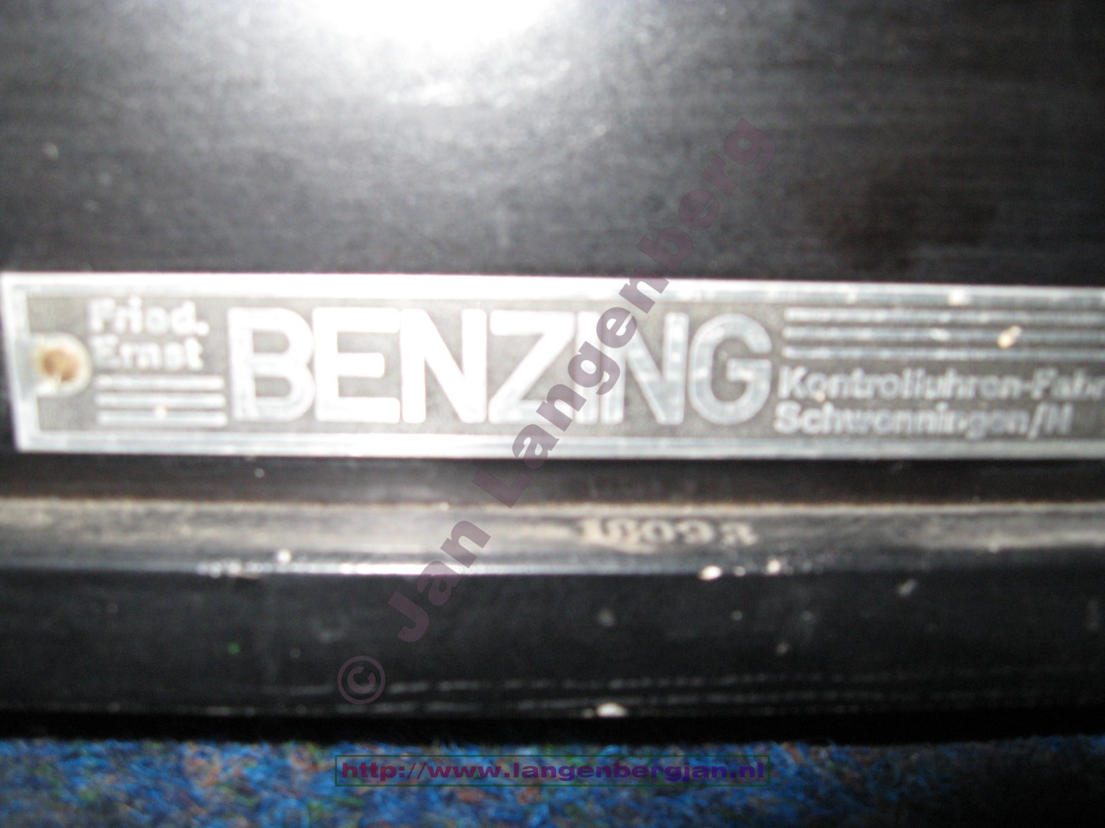 Benzing time recorder - an old antique time timerecorder