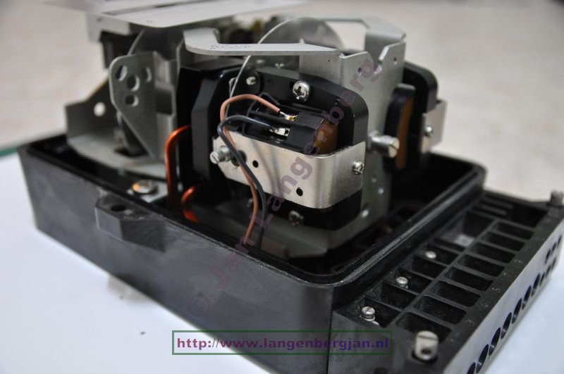 an old Landis-Gyr1 Kwh meter