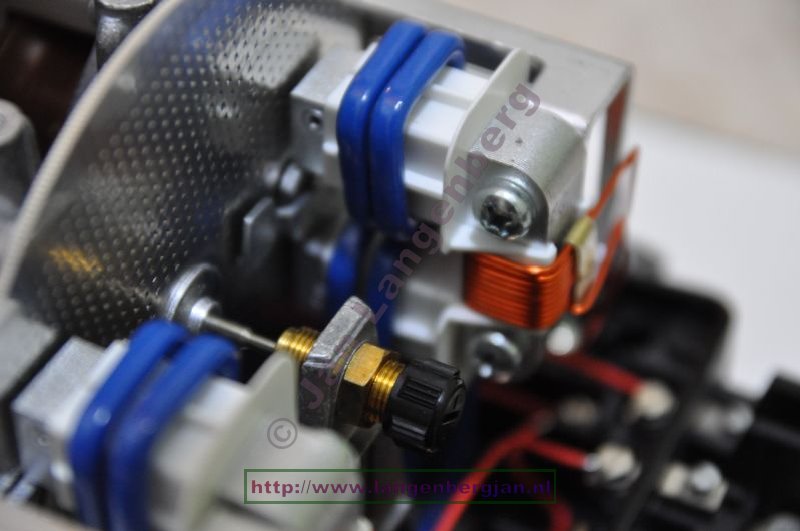 an old Siemens kWh meter / Drehstrohmzahler